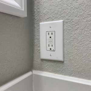 Outlet or Switch Replacement (Standard/GFCI)